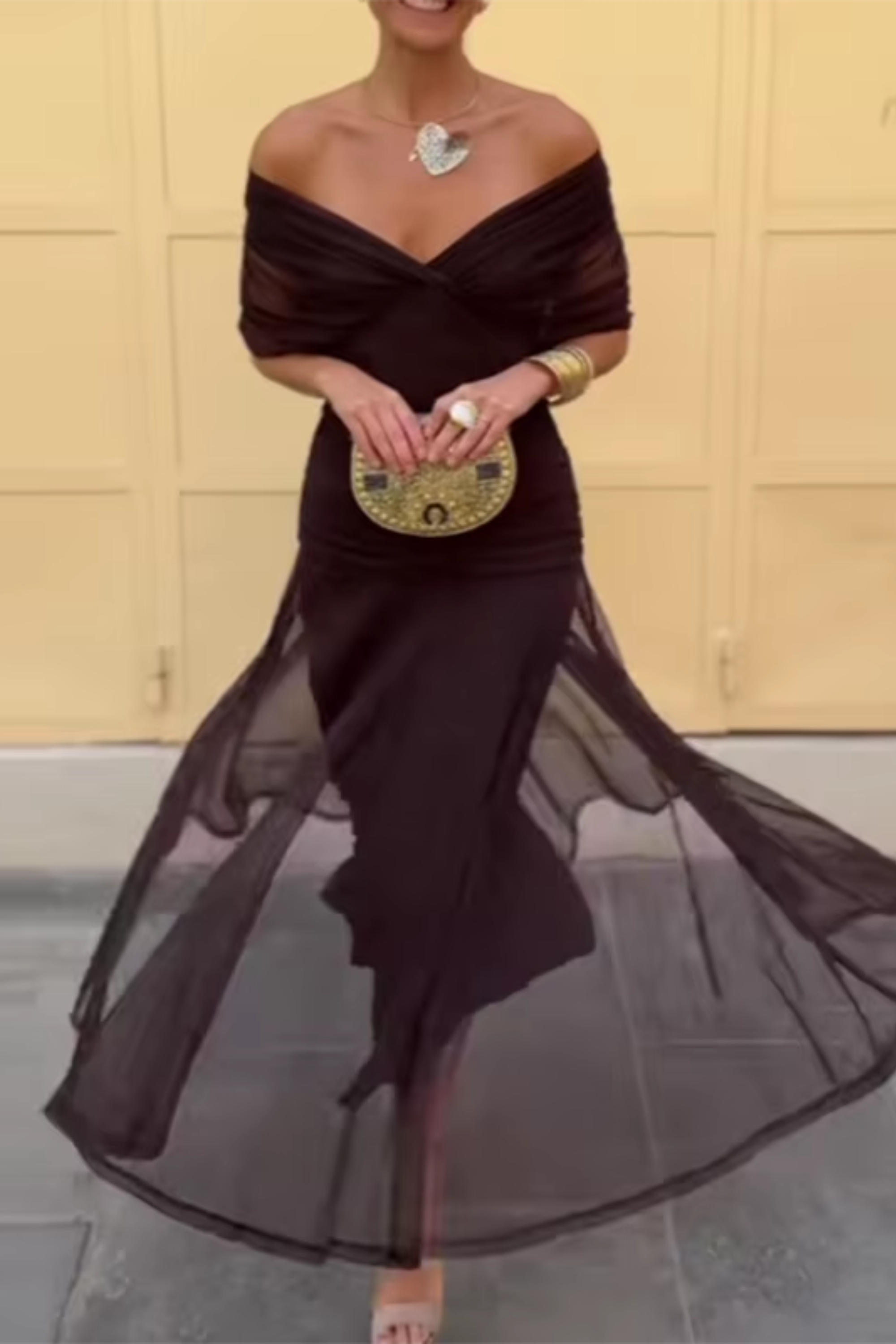 Women's V-Neck Chiffon Maxi Dress with Defined Waist