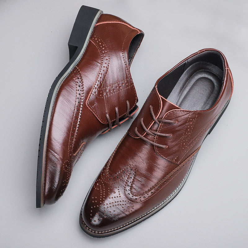 Men's Wingtip Brogues in Brown