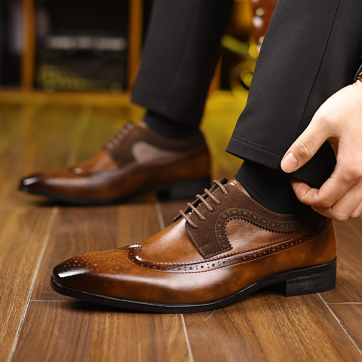 Men's Brogues in black, view 3