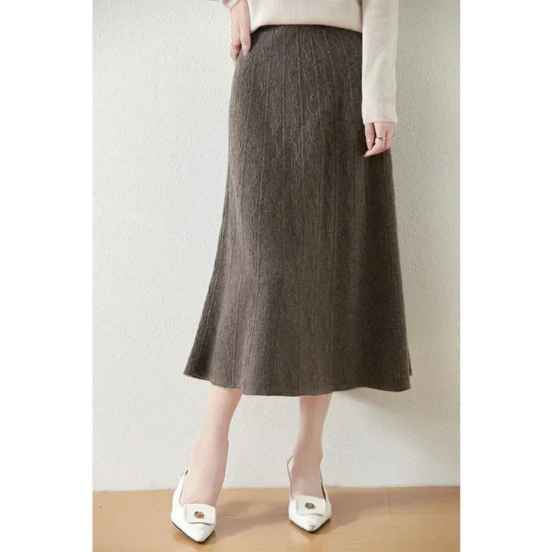 Women's Cable Knit Midi Skirt in Coffee