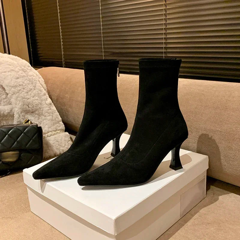 Women's Ankle Boots in black, view 2