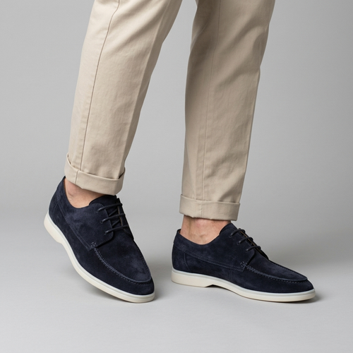 Men's Suede Look Moc Toe Boat Shoes in dark blue, close view on the model